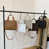 Bolsa de Ombro Grande Capacidade Personalidade Moda Tendência Bolsa Tote Simples Xadrez Nova Bolsa de Mão para o Dia a Dia 2025 Bolsa de Pendurar