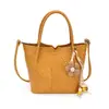 Bolso de Mano Tejido de Diseño de Nicho para Mujer Otoño 2026 Nuevo Estilo Elegante Casual Gran Capacidad para Viajes Diarios Bolso de un Solo Hombro para Debajo del Brazo