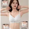 Roupa íntima sem costura 100% algodão natural com suporte macio para mulheres com seios pequenos, realçando e reunindo os seios laterais, prevenindo a flacidez e apresentando um lindo design nas costas para meninas