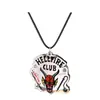 Acessórios de Mercadorias de Cinema e Televisão: Colar Logo do Clube Hellfire de Stranger Things, Pingente de Liga de Alumínio com Letra de Lâmpada Chave