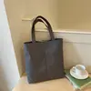 Bolsa Tote Casual Grande Capacidade Feminina 2026 Outono Inicial Nova Estilosa Bolsa de Tecido Xadrez Bolsa de Ombro Único de Nicho