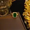 Pendientes Colgantes Anillo Rectangulares de Lujo Ligero 18K Temperamento Fresco Moda de Alta Gama Versátiles Accesorios de Joyería Venta al por Mayor