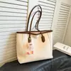 Bolso de Mano Elegante para el Trabajo Primavera/Verano 2026 para Mujer Versátil Estilo Coreano Bolso de Hombro Cruzado Bolso Tote de Axila