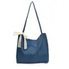 Bolso de hombro versátil transfronterizo coreano y japonés para mujer, nueva moda de otoño, mezclilla, para ir al trabajo, bolso de mano simple urbano