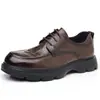 Sapatos masculinos casuais de negócios em couro de camada superior, couro genuíno, estilosos, versáteis, leves, sapatos de amarrar com sola grossa para homens