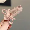 Presilha de Pato Rosa Versátil Coreana com Laço de Strass de Alta Qualidade para Franja e Cabelo Lateral, Acessório de Cabelo para Prender Fios Soltos