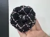 Acessório de Moda de Seda de Alta Qualidade 8cm Flor de Camélia Ultra-Resistente com Broche e Presilha Dupla Utilização