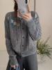 Casaco cardigan de malha de primavera com gola redonda feminino 2025 novo suéter europeu pesado bordado com flores macias e enceradas