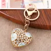 Llavero de Metal con Forma de Corazón de Durazno y Rosa Versión Coreana Transfronteriza Accesorios Colgantes para Coche y Bolsos de Aleación de Zinc Incrustados con Diamantes