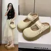 Zapatos de malla estilo Birkenstock con suela gruesa, slip-on, punta redonda, para mujer, verano, uso exterior, nuevos sandalias Mary Jane transpirables 2026