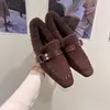 Zapatos de un solo color peludos antideslizantes tejidos elegantes de alta gama estilo coreano para otoño e invierno 2026 Mocasines franceses versátiles de punta cuadrada