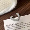 Exquisito, Simple, Moderno, Versátil, de Gama Alta, Ear Cuff de Corazón Microincrustado con Circonitas, Aretes de Diseño Nicho y Únicos para Mujer