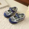 Sandalias Deportivas Infantiles 2026 Primavera/Verano Nuevo Estilo Coreano para Niñas Malla Transpirable Zapatos Deportivos Suela Suave Versátiles Zapatos de Malla