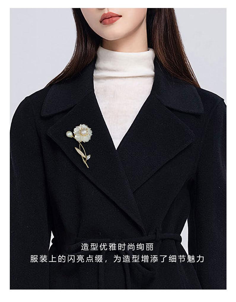 轻奢风天然贝壳花朵胸针小众高级感优雅花朵别针新品气