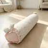 Almofada Rolo Listrada de Gaze de Algodão Puro Camada Dupla Orelha de Coelho Renda Almofada Cilíndrica Almofada para Dormir de Lado Almofada para Prender as Pernas Almofada de Encosto de Sofá Almofada de Cabeceira