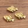 4 Colgantes de Animales Tridimensionales Chapados al Vacío Electroplateados Dorados de Acero Inoxidable 304 Colgantes de Encanto Marino Pez Pulpo Pez Dorado