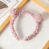 Linda Diadema de Oso de Lana de Cordero de Dibujos Animados Color Café Leche con Orejas para Lavado de Cara Pinza para el Cabello Diadema de Felpa de Otoño e Invierno Accesorios para la Cabeza Femeninos