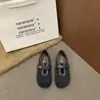 Zapatos Peludos de Lana Versátiles Estilo Coreano Retro para Mujer 2026 Primavera Nueva Moda Velcro Planos Zapatos Mary Jane