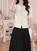 Cardigan de Tricô Elegante com Design de Senso de Moda, Manga Curta, Cor Nova de Verão 2025, Top Camiseta Estilo Ocidental Elegante