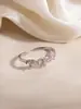 Nuevo Pulsera de Amistad Ajustable Estilo Transfronterizo con Rosa Blanca y Lazo Elegante, Pulsera Incrustada con Diamantes para Mujer