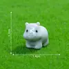 Uma coleção de adoráveis miniaturas de animais para criar paisagens em miniatura, perfeitas para decorações DIY de casas de bonecas, enfeites de carro e expositores de mesa.