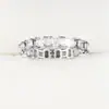 Anillo Hueco de Circonia de Cuatro Garras Colorido de Moda Nicho Sensación de Alta Gama Anillo de Cobre Puro para Mujer Suministro Exclusivo Transfronterizo Venta Directa de Fábrica