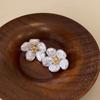 Pendientes de perlas barrocas retro francesas para mujer, únicos, dulces, ligeros, de lujo, con flores, nuevos pendientes de moda 2025