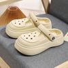 2024 Sapatos de jardim de verão Sapatos com buracos Sapatos femininos de verão para uso externo Sapatos de plataforma de praia com sola grossa Chinelos grossos