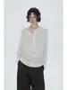 ANNACH Camiseta de Manga Longa com Gola Alta Henley e Pregas Artísticas Tridimensionais para Mulheres/Camisa Base Solta Amiga da Pele/Top