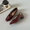 Zapatos casuales de moda para mujer, Mary Janes planos vintage, para mujer, punta cuadrada, de una tira, tacón bajo, corte bajo, zapatos suaves de cuero para el trabajo