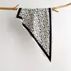 Bufanda Triangular Estampada Elegante de Gama Alta Estilo Nuevo 2026 para Mujer, Delgada y Versátil para Primavera y Verano, Pañuelo Multifuncional