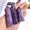 Venta al por mayor de prismas hexagonales de cristal natural del Mar de China Oriental, gemas multienergéticas, artesanías de cristal transfronterizas, columna de cristal de piedra original