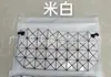 Bolsa de Tofu Zhai San Yi Sheng 2024 Novo Padrão Geométrico de Diamante Bolsa com Cordão Moda Simples Bolsa de Ombro Transversal
