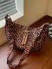 Elegante bolso de axila tipo "bollo" de Shuai Mi para el día a día, nuevo modelo de verano 2026, alto valor estético, bolso de hombro y cruzado retro de nicho