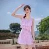 Trajes de baño para niñas con almohadillas en el pecho Niños grandes Niños Traje de baño para niñas Niñas Traje de baño para niñas Estilo occidental Conservador Piscina termal Traje de baño de una pieza Lindo