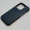 Para iPhone 16 apertura de botón tres paquetes de agujero para cámara agujero plano mate base única carcasa de PC borde aceitado material