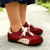 Zapatillas de entrenamiento alemanas de cuero suave mate para mujer, nuevos zapatos de moda de verano para mujer, con cordones, plataforma, que aumentan la altura, zapatillas casuales versátiles