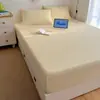 2026 Nuevo Estilo Blogger Ins Color Sólido Grado A Refrescante Seda de Hielo Nylon Sábana de Cama Juego de Tres Piezas