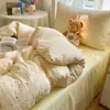 Popular juego de ropa de cama de cuatro piezas, suave y amigable con la piel, lavable a máquina, adecuado para dormitorios individuales de estudiantes, juego de tres piezas, estilo ins simple