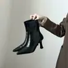 Botines de tacón alto de punta marrón, nueva colección otoño/invierno, diseño retro de patchwork, botines cortos, botines ajustados de tacón fino, material elástico, botines de tobillo estilo francés