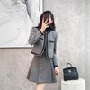 Traje socialité xiangfeng moda reductora de edad abrigo corto commuter cuello redondo slim slim falda slim de dos piezas 1864