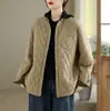 Jaqueta de Algodão da Moda Outono e Inverno Feminina com Cor Contrastante Artística Casual Xadrez Diamante Gola Alta