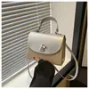 Bolsos para Mujer 2024 Verano Nuevo Estilo Bolso Caja de Paja Moda Cerradura de Flor Bolso Cuadrado Pequeño de Hombro Cruzado Bolso Mensajero para Mujer