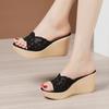 Sandalias de pedrería estilo verano 2025 para mujer, Tacones de plataforma de suela gruesa, Tallas grandes de tacones altos, Tacones de cuña, Pantuflas de plataforma impermeables para mujer