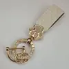 Nuevo Estilo Francés Oso Incrustado de Diamantes Patrón de Hierba Pod Llavero Personalizado para Mujer Llavero de Coche Colgante de Joyería de Lujo Ligero