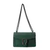 Bolsa de Ombro com Corrente Transfronteiriça 2024 Nova Bolsa Feminina Simples e Fashionável Bolsa de Ombro Tendência Versátil Bolsa Transversal Bolsa de Alto Padrão