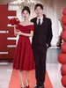 Vestido Rojo de Compromiso para la Novia, Vestido de Noche de Boda Elegante que Estiliza, Vestido Elegante Petite para Banquetes