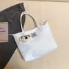 Bolsa Tote Grande Capacidade Estilo Coreano Nova Coleção Primavera 2026 Bolsa de Ombro para o Dia a Dia Bolsa com Corrente Ponto Estrelado