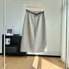 Conjunto de três peças para o dia a dia, novo estilo outonal, colete, calça pantalona e saia, profissional e elegante, um conjunto completo com toque de alta qualidade.
