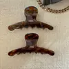 Pinza Elegante de Sentido Avanzado para el Cabello de Mujer Clip de Tiburón para la Parte Trasera de la Cabeza Estilo Nuevo 2024 Pinza de Agarre de Ácido Acético Pinza para el Cabello Tocado